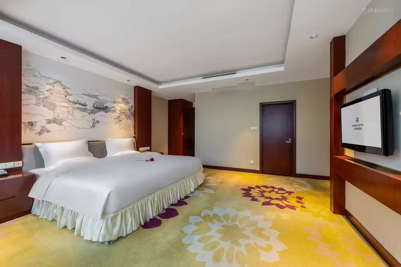 太原万达广场云顶丽呈酒店行政大床房客房图