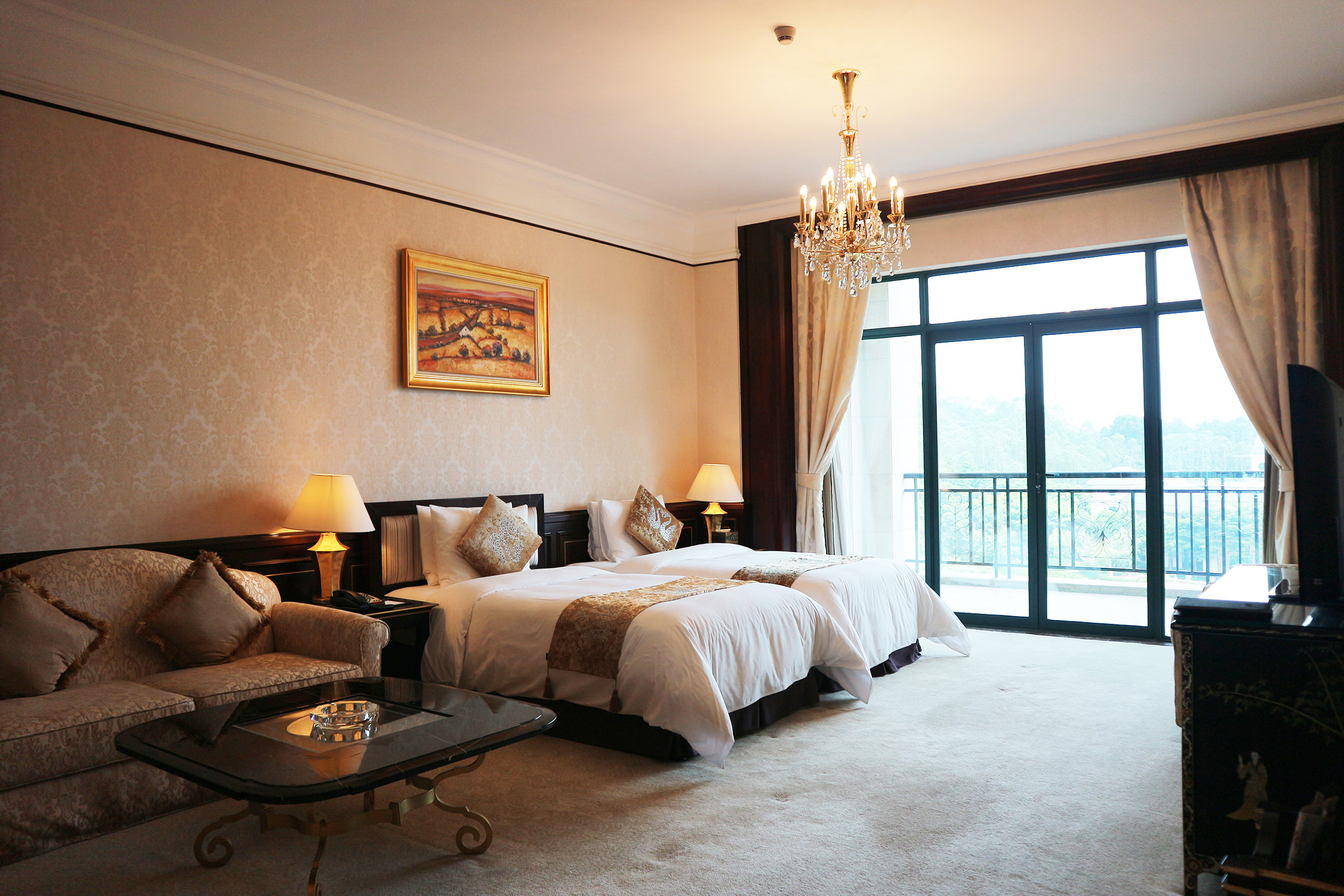 清远恒大酒店家庭套房客房图