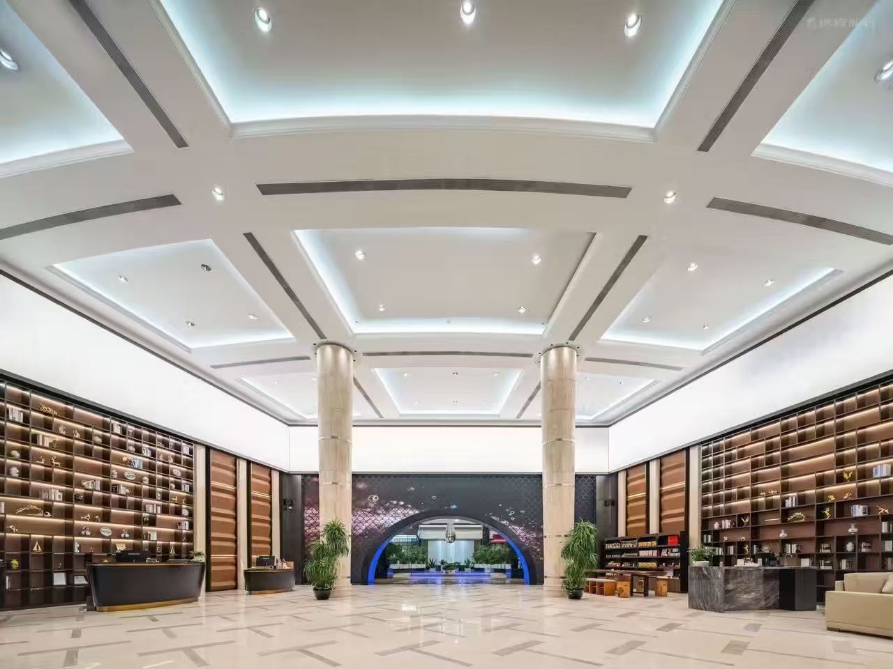 宁波柏林环球酒店（江北万达奥体中心店）大堂