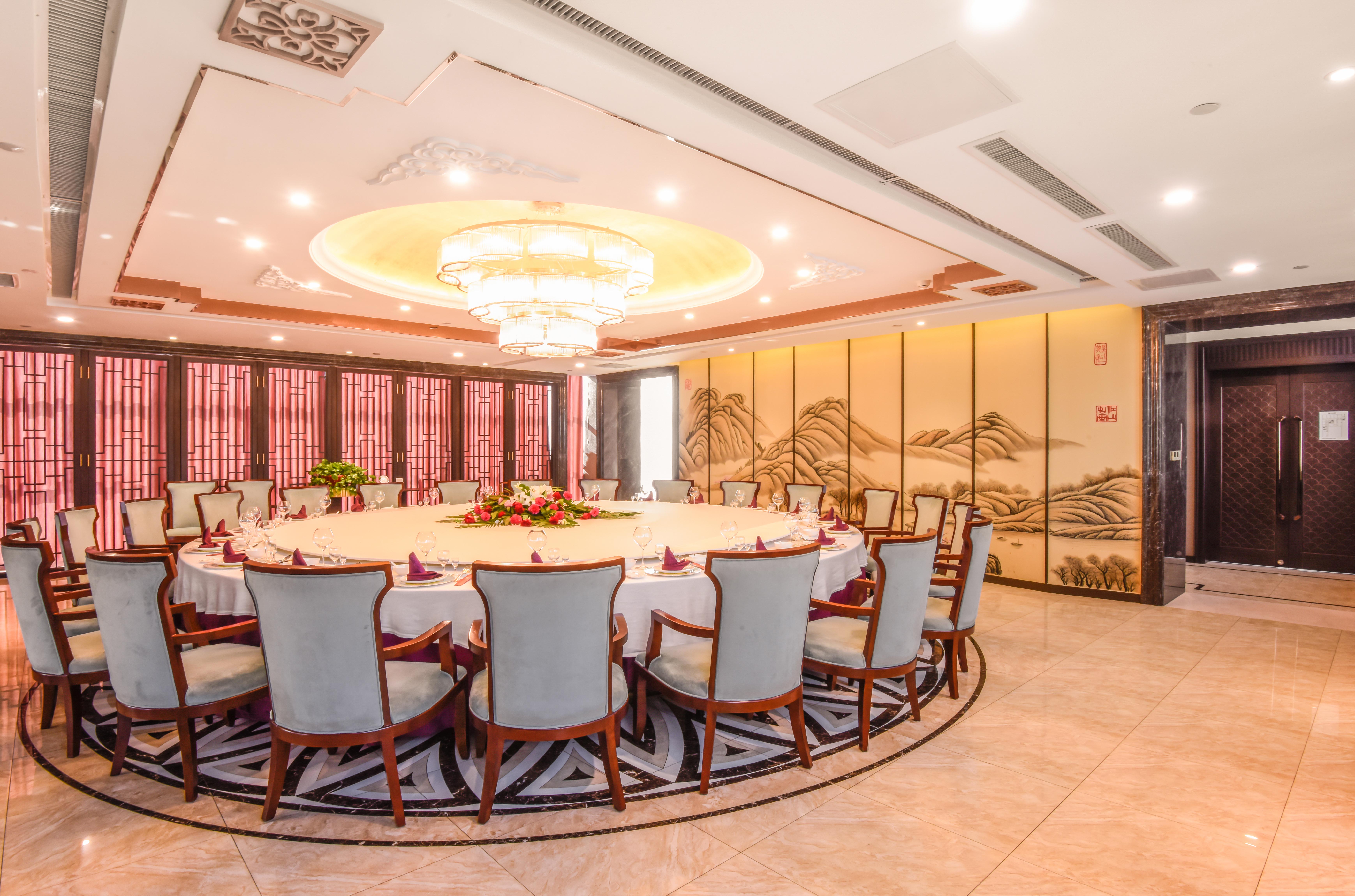 唐山金鼎大酒店中餐包间餐厅图