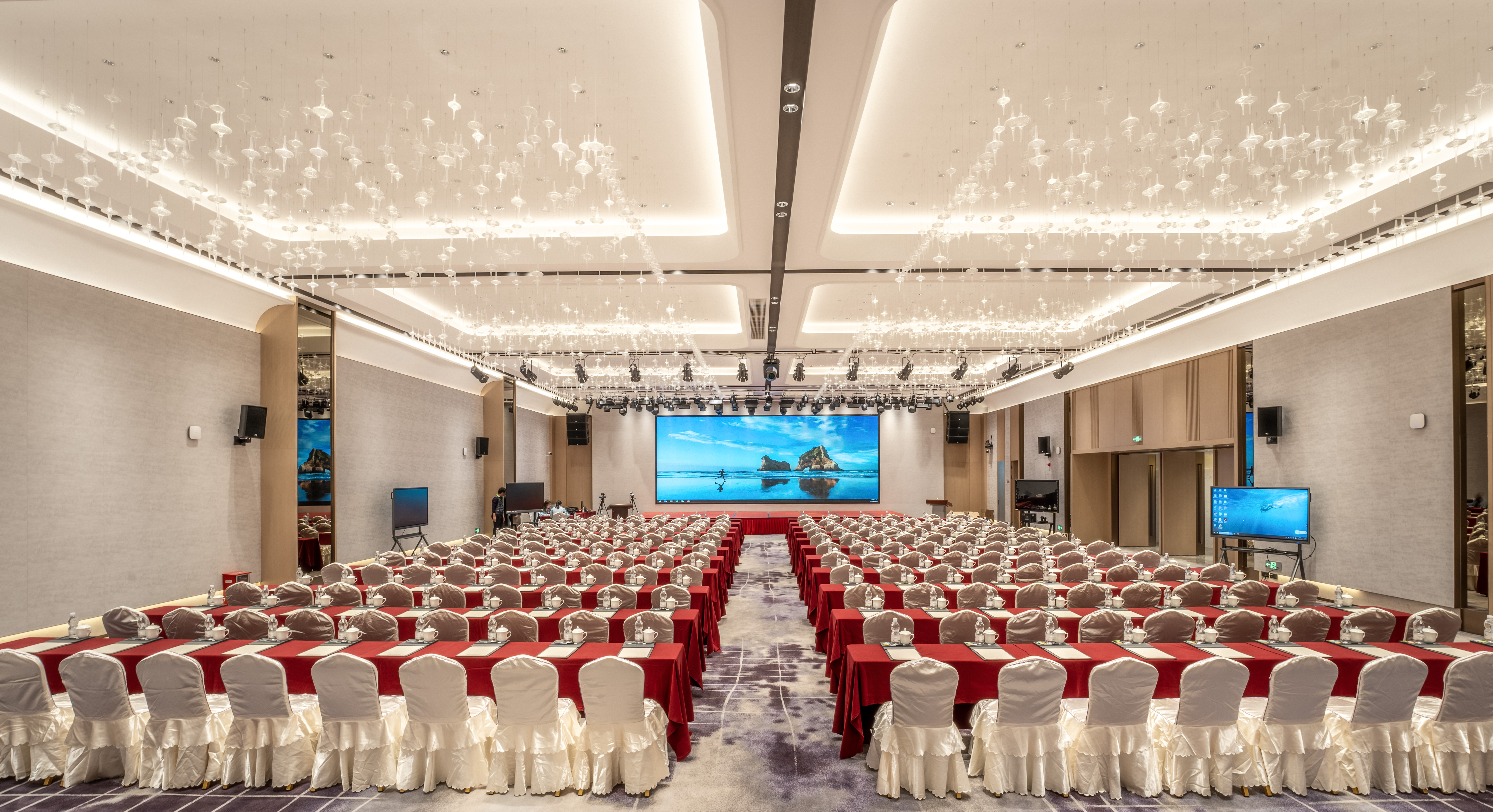 东莞市嘉辉会酒店有限公司国际宴会厅会场图