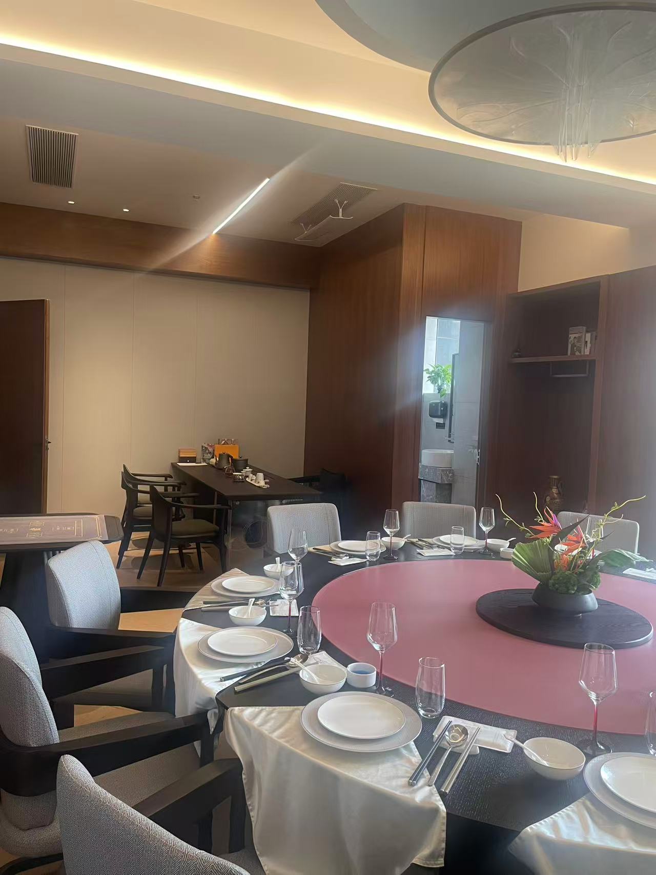 海玥名庭酒店（上海火车站店）餐厅