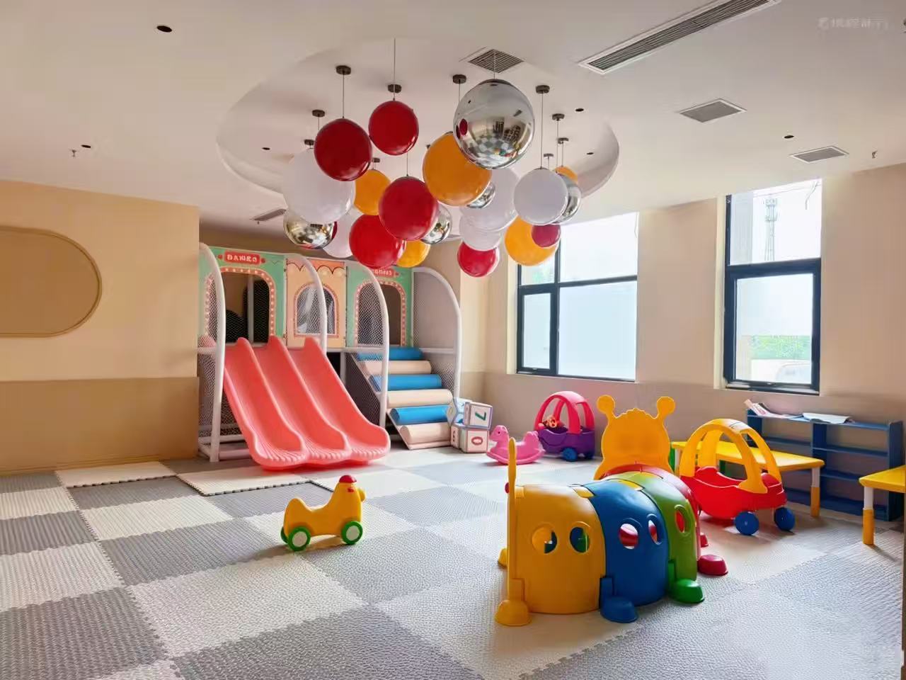 焦作高铁西站温德姆花园酒店周边环境