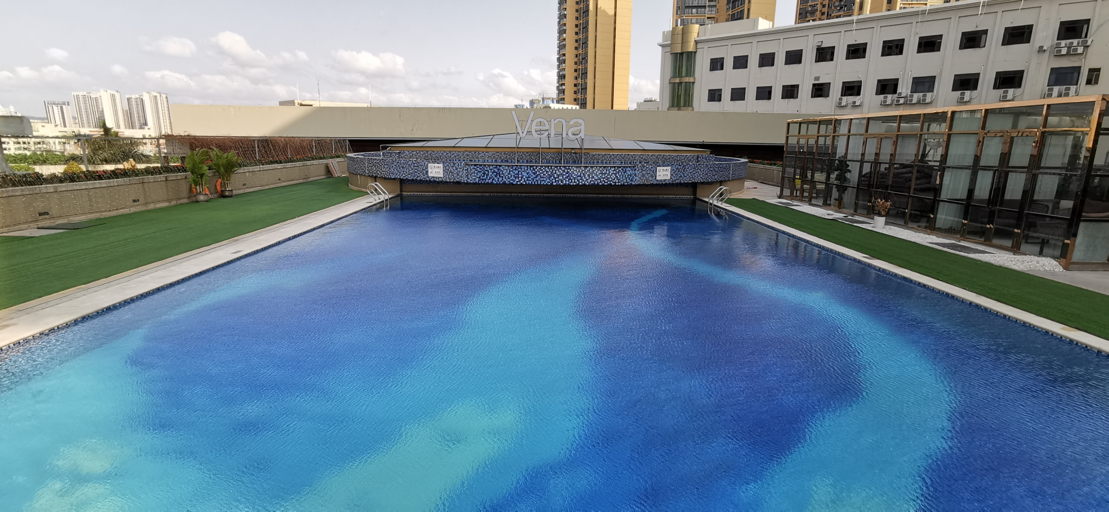 维纳斯皇家酒店（深圳会展中心京基百纳店）周边环境