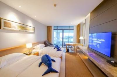 深圳大梅沙湾游艇度假酒店豪华海景双床房客房图