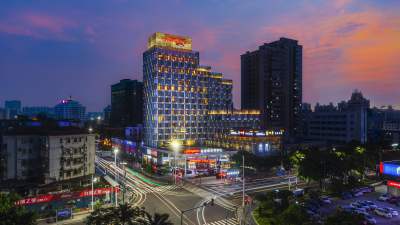 珠海拱北口岸希尔顿欢朋酒店会议场地封面图